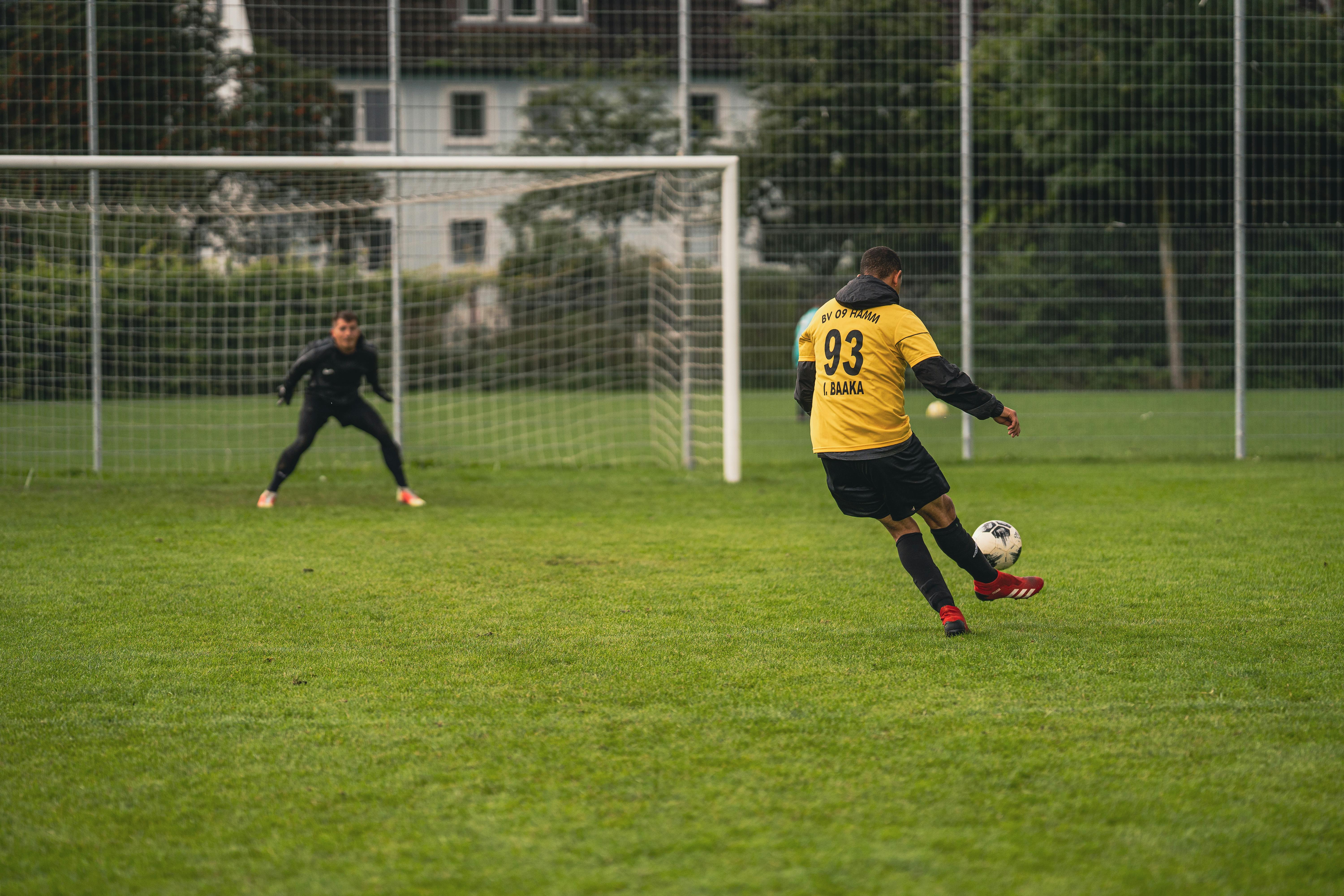 Mastering the Art of Dribbling: Essential Skills for Every Footballer